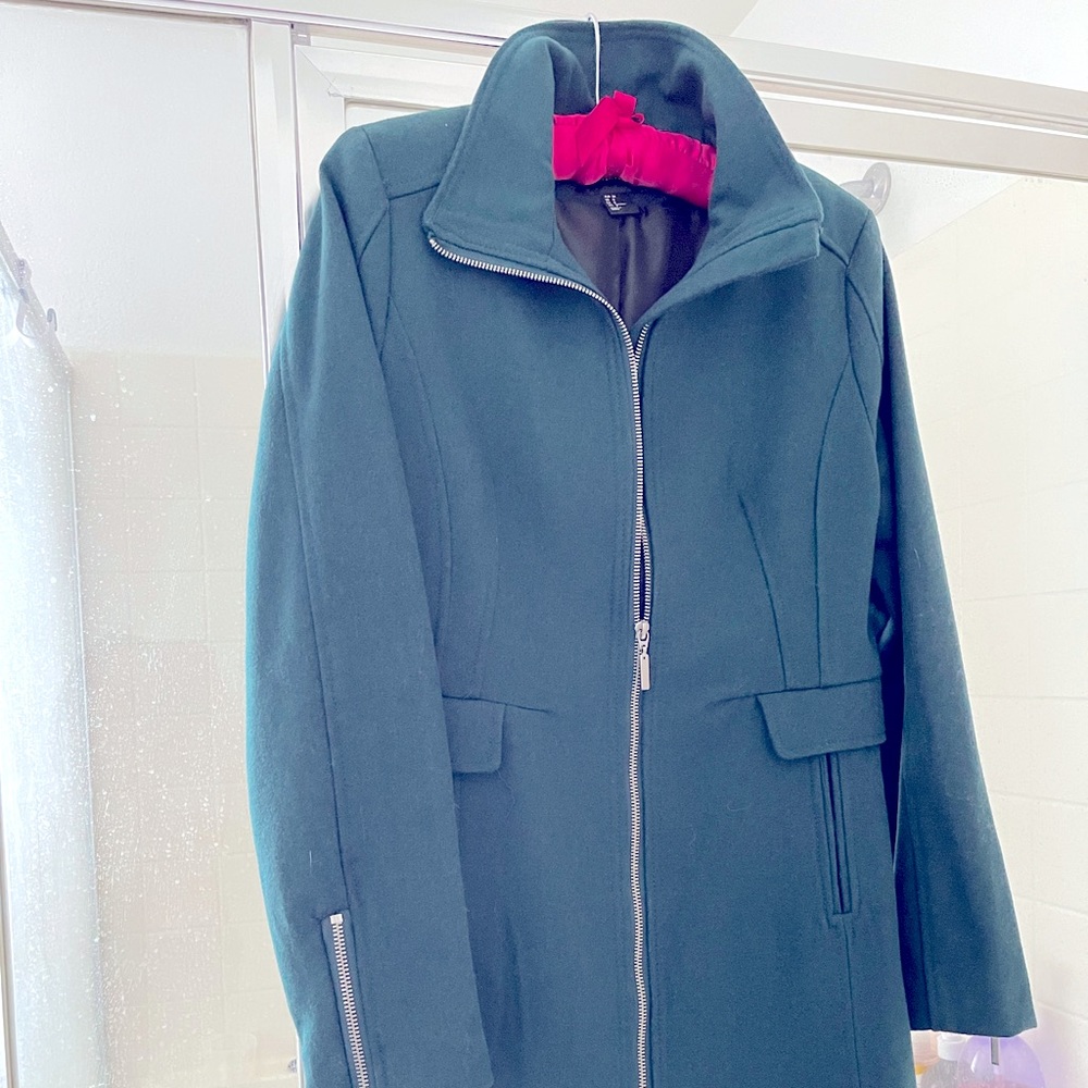 Tree green coat